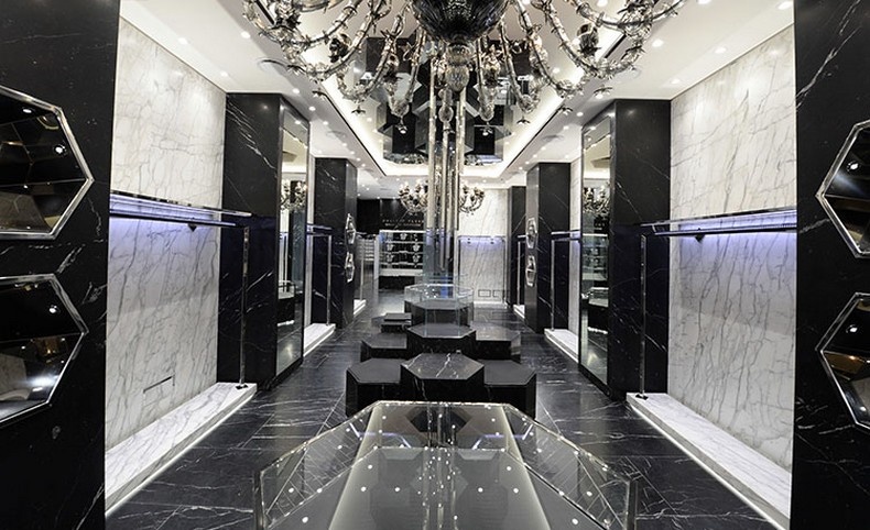 Η αστραφτερή γοητεία του flagship store Philipp Plein στη Via Montenapoleone