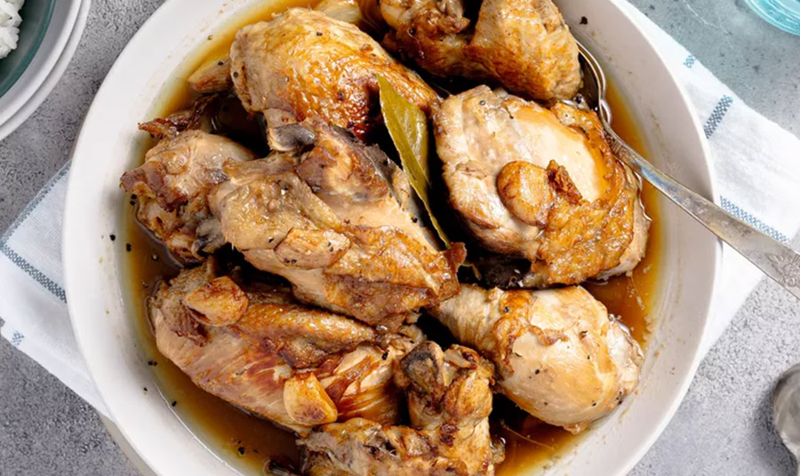 Κοτόπουλο Adobo: Οι Φιλιππίνες… στο πιάτο σας!