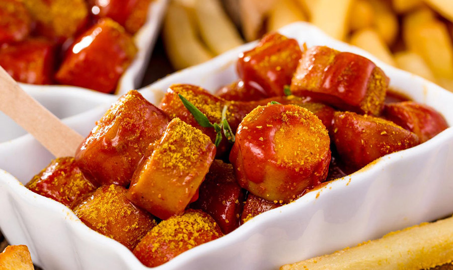 Currywurst: Το αγαπημένο γερμανικό λουκάνικο με κάρι στο σπίτι μας!