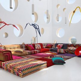 Ο καναπές «Mah Jong» της Roche Bobois ντυμένος με υφάσματα Missoni